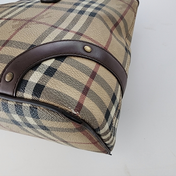 Burberry Hymarket Tote - Picture 13 of 16